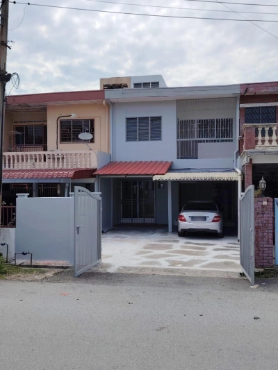 Double Storey Terrace Taman Sri Reko, Kajang
