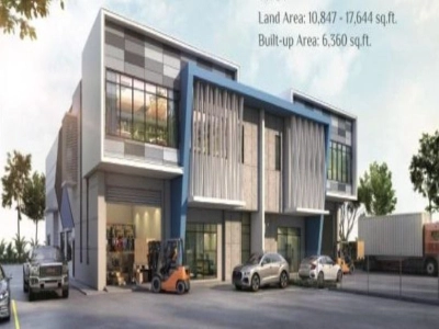 Detached factory at Desa Cemerlang for sales