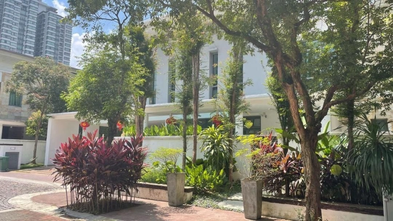 2 Storey BUNGALOW THE RESIDENCE Mont Kiara, Actual, RENO, Private POOL