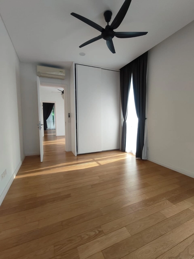 Emerald Bay Puteri Habour 3Storey Semi-D Endlot 4+1Room 5Baths 5145sqft Unit For Sale