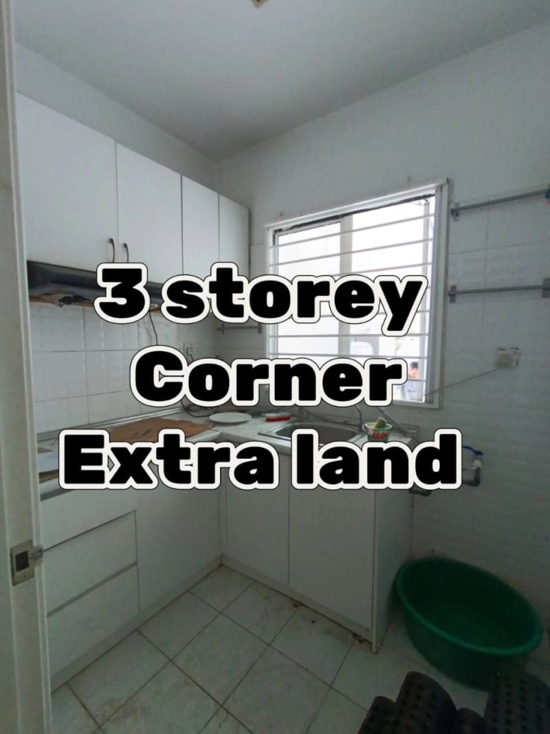 Villa Mas 1, Taman Wahyu -3sty Townhouse, CORNER