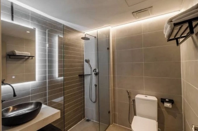 Cozy Suite 1 @Kozi Square near General Hospital