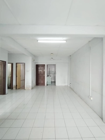 Taman Bunga Negara @ Seksyen 27 , Shah Alam - Blok 26 Tingkat 8 - Ready 15/3