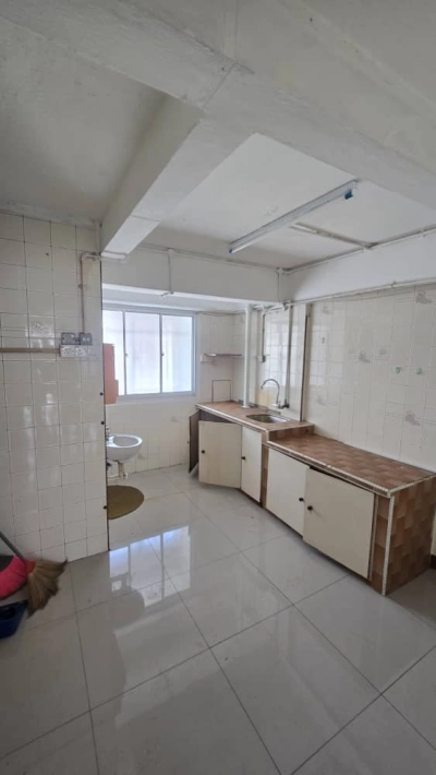 Tan Sri Teh Ewe Lim Flat (Batu Lanchang)