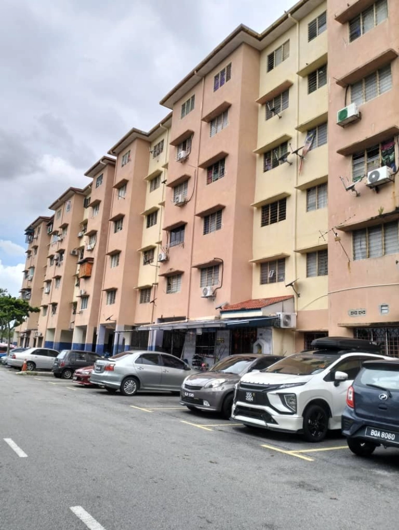 | RUMAH PANGSA NILAM SARI, SEKSYEN 7 | FLAT |