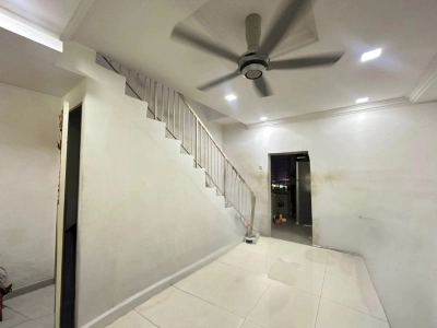 2 Storey TAMAN SRI GOMBAK FASA 1, Actual, Freehold, Reno, Facing NORTH, Low Deposit