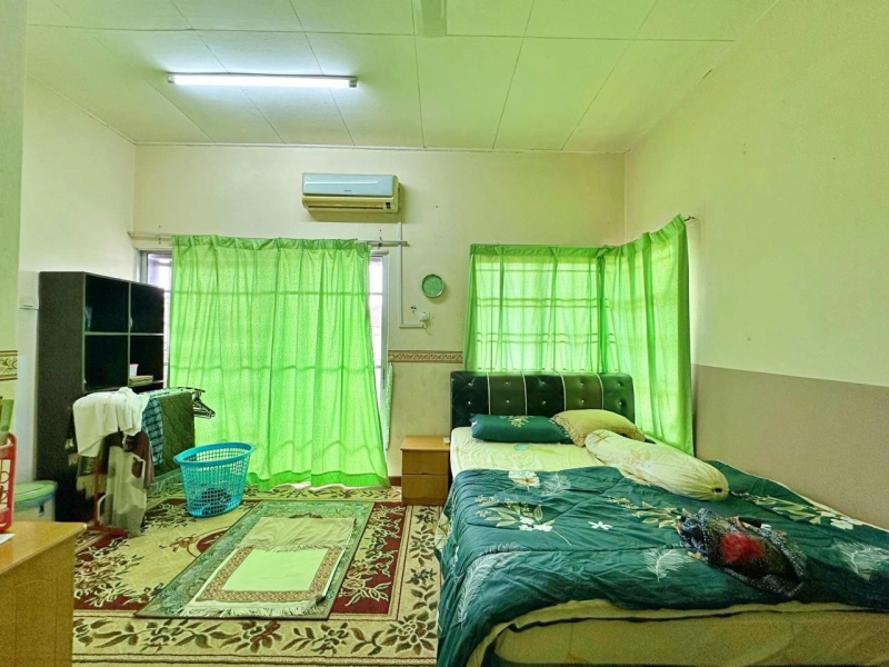 BANDAR BUKIT MAHKOTA SEMI D CLUSTER
