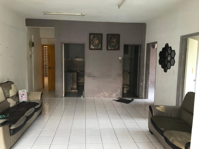 HOUSE, 2 Storeys, 3R2B,  Jln SG 9, Taman Sri Gombak, 68100 Batu Caves, Selangor