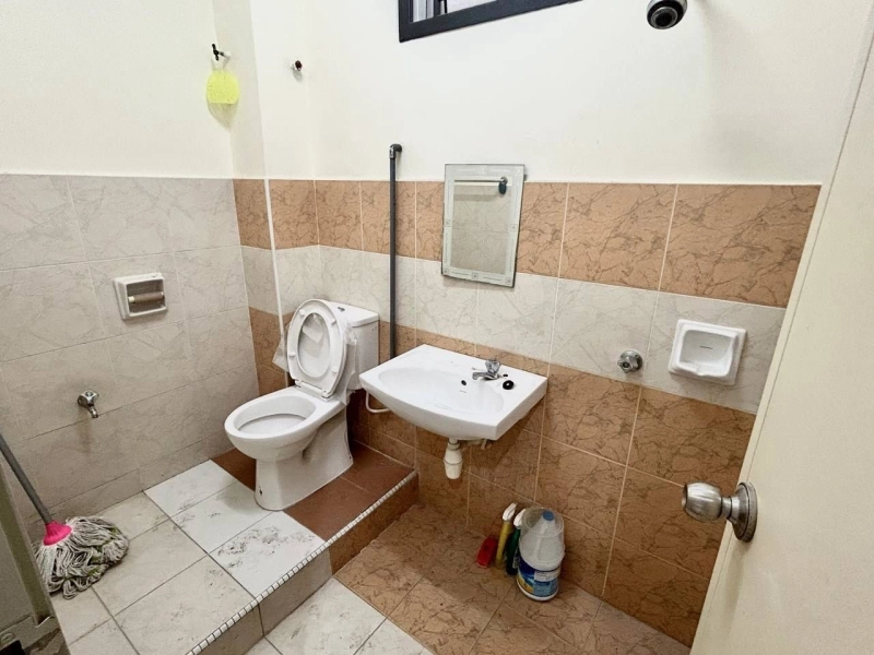 For Rent: Spacious 4BR 2-Storey Terrace House in Gated Bukit Indah – RM2800 Near Tuas & Second Link. (Call/WhatsApp)出租：武吉英达围篱保安4房双层排楼 – RM2800 近大士第二通道