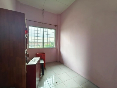 Pangsapuri Lili Apartment Puchong Prima @ Taman Puchong Prima