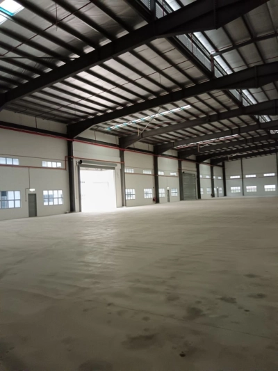 Senai Detached Factory with Mezzanine Floor Office for Rent