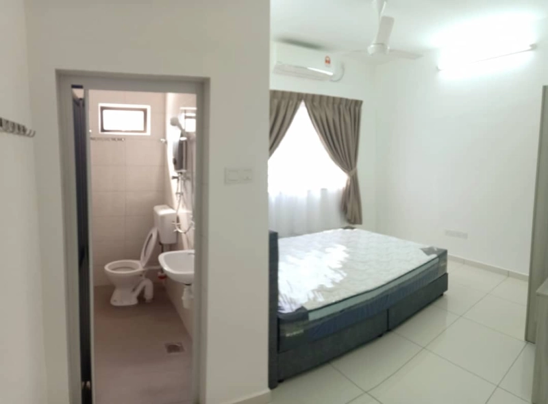 Master Room For Rent