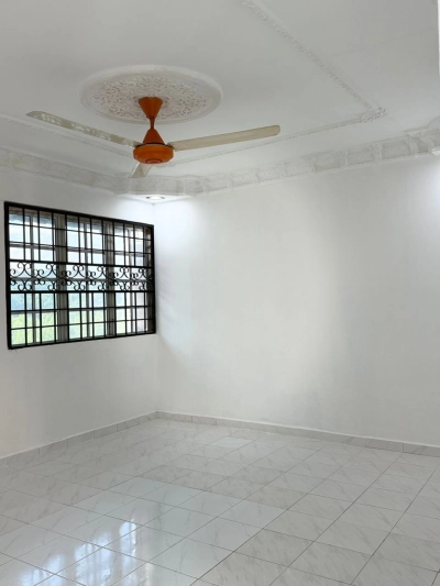 FOR SALE : KONDO RAKYAT DESA PANTAI , BANGSAR