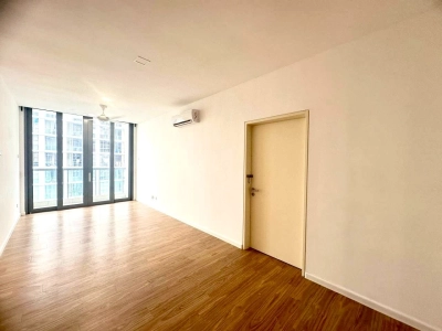 LAKEFRONT RESIDENCE DUAL KEY FOR SALE - SUPER BELOW MARKET VALUE