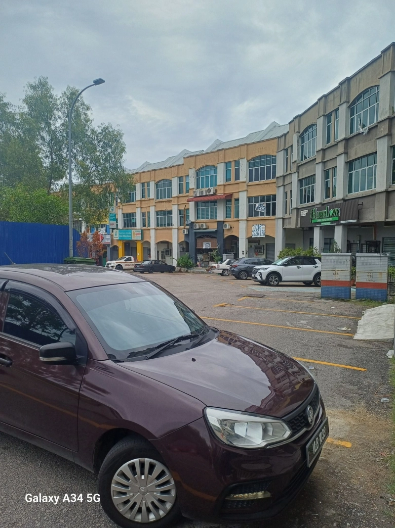 Bandar Pinggiran Subang