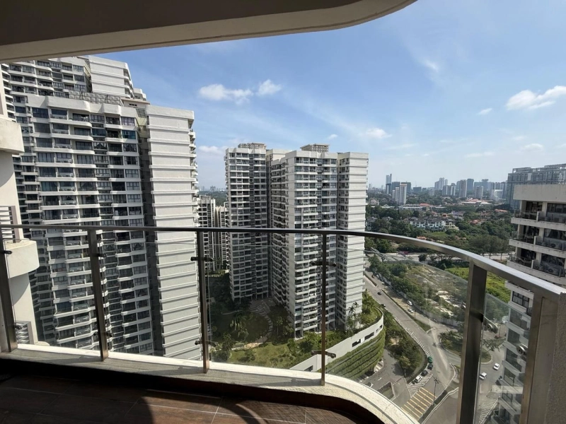 High Floor Move-in Ready Brand New Kings Bay Unit