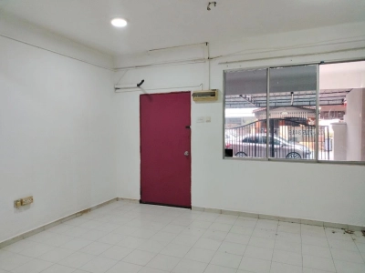 KULAI JOHOR || TAMAN SCIENTEX KULAI || RUMAH TERES DUA TINGKAT || BUMI LOT || FREEHOLD || RM295,000 || (sp2511-0102)
