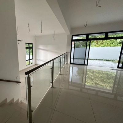 Perling 2Storey SemiD Corner 4Rooms 6Baths Unit For Sale