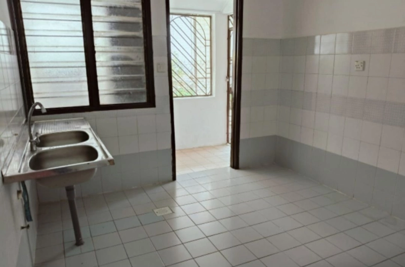 USJ11/4 Subang Jaya Double Storey House 22x70 Intermediate Basic