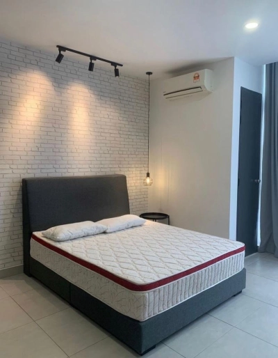 1 Bed 1 Bath condo queensville  Studio Bandar Sri Permaisuri