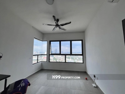 703 sqf High floor unit for rent in Atwater