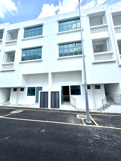 BANDAR SERI PUTRA SHOP LOT BANGI