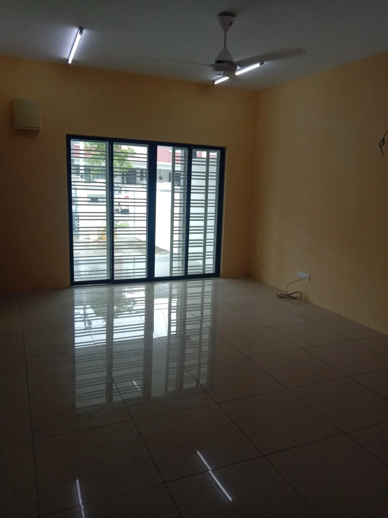 2 Storey TAMAN SRI GARING Rawang, Actual, Freehold, RENO, Low Deposit
