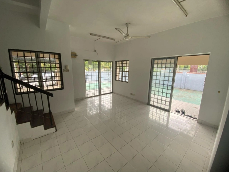 | TAMAN BUKIT SANDARAN, SEKSYEN U10 | DOUBLE STOREY TERRACE HOUSE |