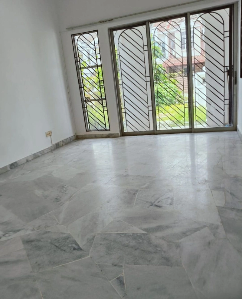 USJ11/4 Subang Jaya Double Storey House 22x70 Intermediate Basic