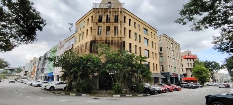 Kota Damansara 5 storey Corner shop office for sale