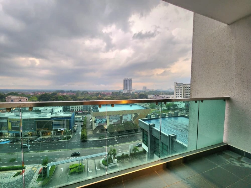 Bukit Indah Sky Loft Premium Suites Dual Key 3+1Room 4Baths Fully Furnished Unit For Rent