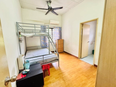 BUKIT JELUTONG JALAN KUBAH CORNER LOT