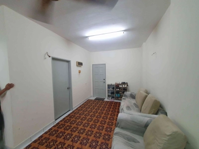 PELANGI DAMANSARA CONDO Petaling Jaya, Actual, WELL KEEP, Low Deposit
