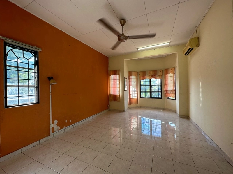 End lot 2 storey house - Bandar Puteri @ Klang - Ready Now