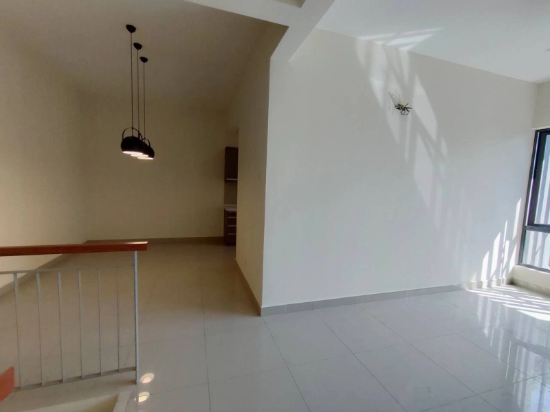 CRESCENT PARK TOWNVILLA BANDAR BUKIT MAHKOTA