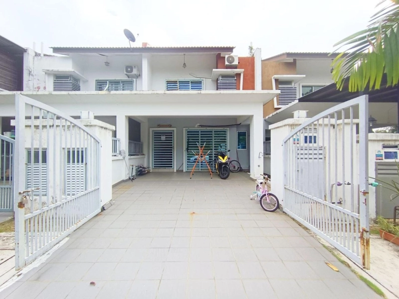 OPEN FACING GUARDED Teres 2 Tingkat Saujana Tropika S2 Heights Seremban 2