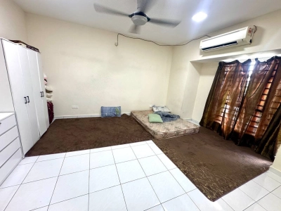 LAMAN ORKID NILAI IMPIAN TERRACE