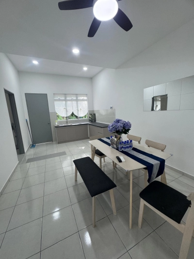 Rumah Semi D Bata Merah Baru Taman Desa Idaman, Olak Lempit