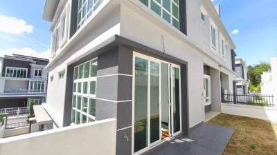 TTDI HEIGHTS SEMI D