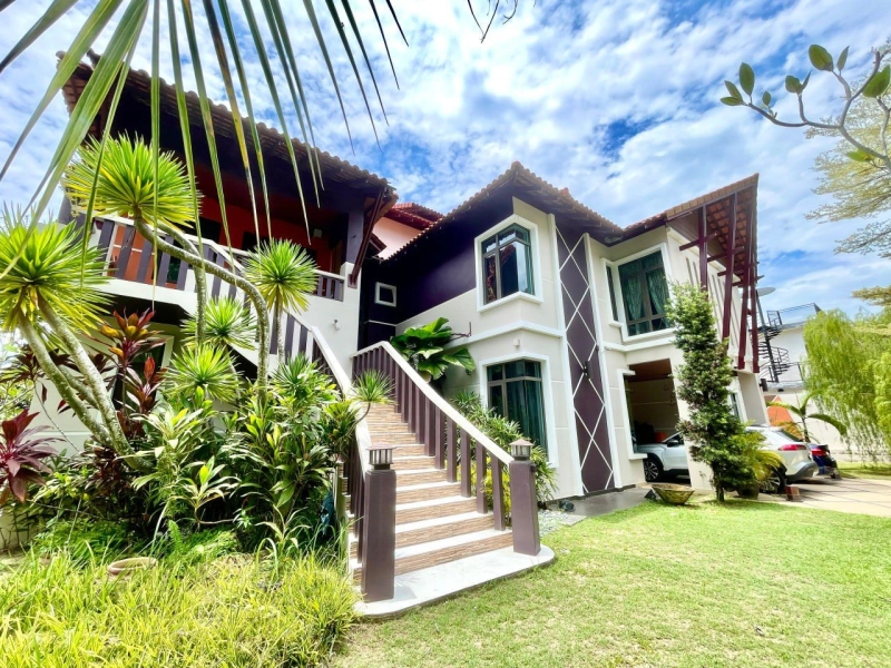 MONTEREZ GOLF RESORT SHAH ALAM BUNGALOW