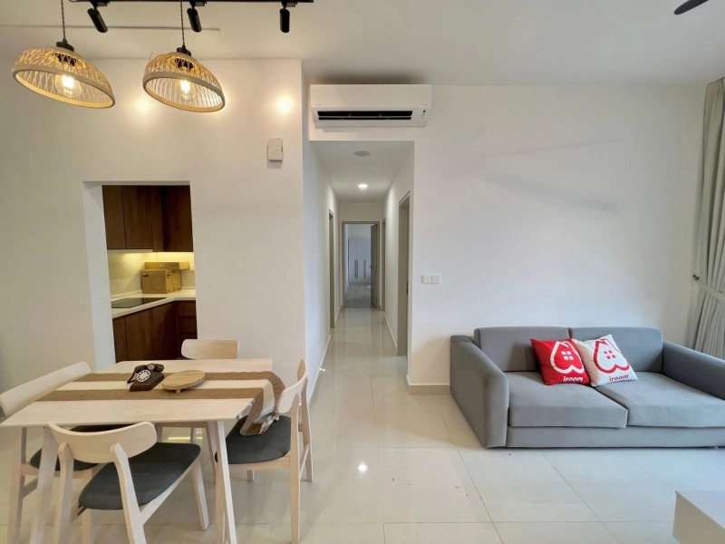 Brand New Quinn Residence