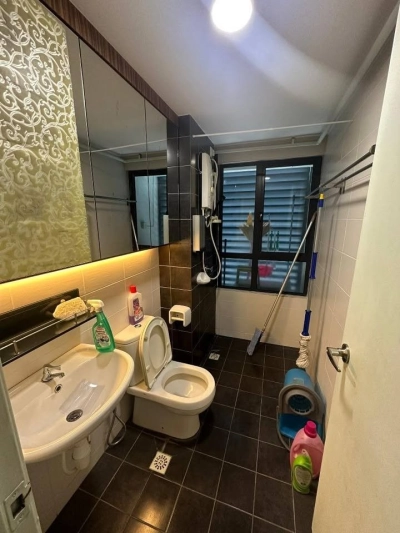 Newly Renovated 1-Bedroom with Full Furniture