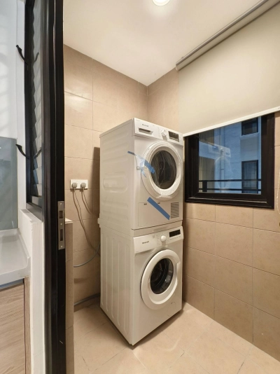 Fully furnished studio