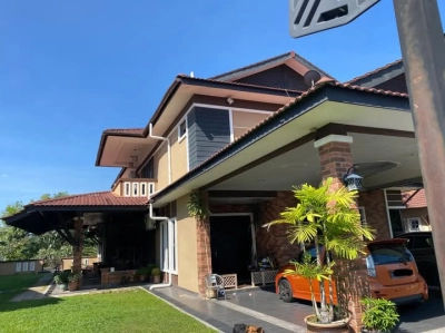 BANDAR SERI PUTRA PUTRA HILL BUNGALOW