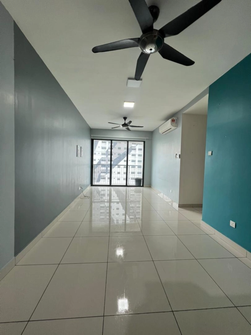 KL TRADERS SQUARE Service Residence, Actual, Freehold, Facing POOL, Low Deposit