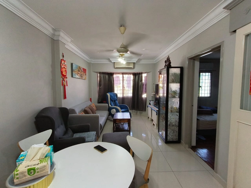 PERMAI APARTMENT DAMANSARA DAMAI, Actual, CORNER, LEVEL1, Fully Renovated