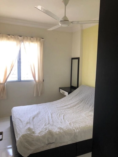 Villa Emas Bayan Lepas Newly Renovated & Furnished Good Conditions
