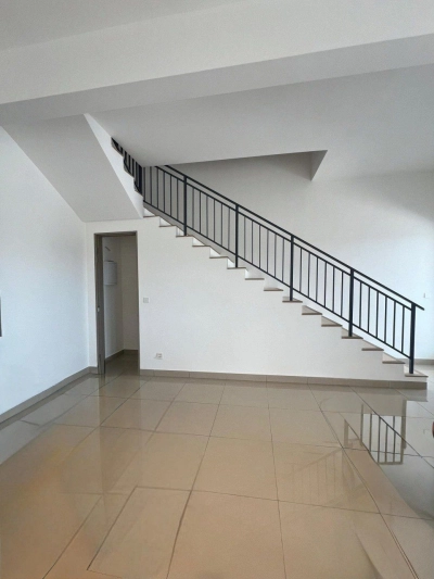 TAMAN SELINDUNG DAUN ULU YAM TERRACE