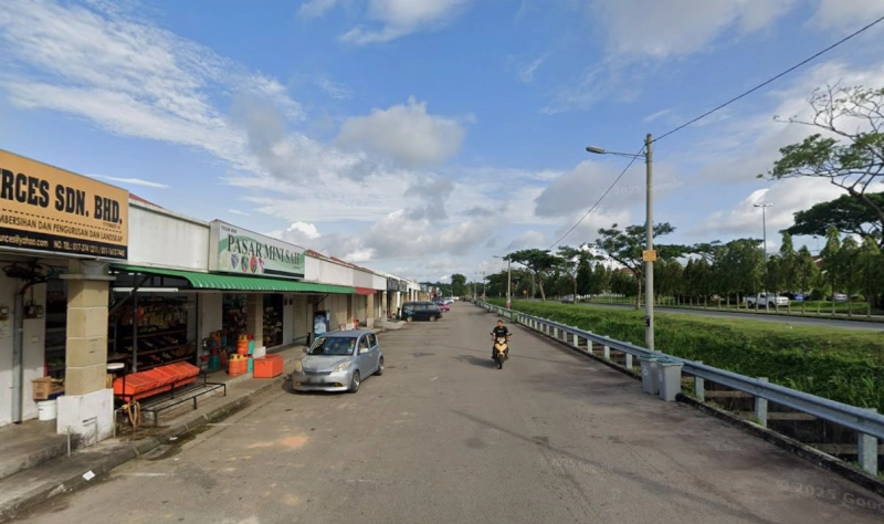 FOR SALE – SINGLE STOREY CORNER SHOP @ TAMAN LAGENDA PUTRA, KULAI – BELOW MARKET VALUE