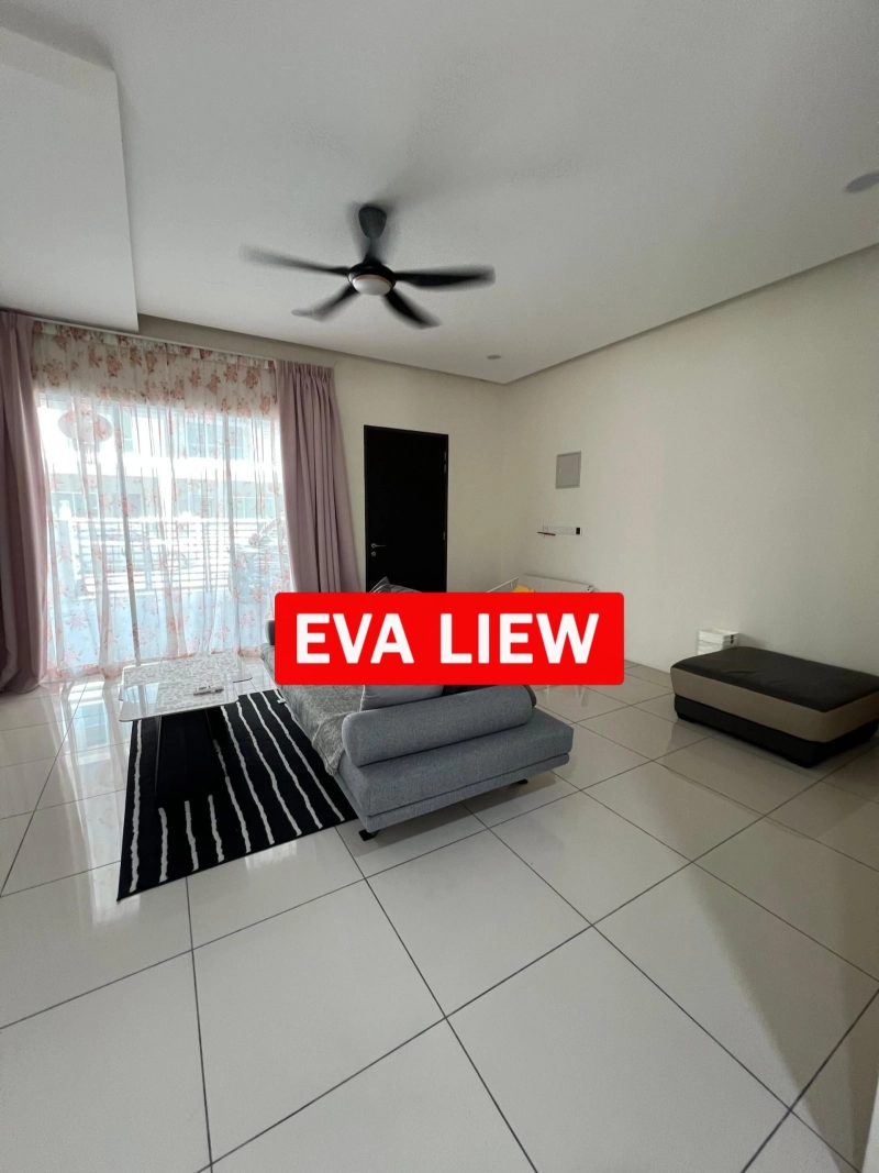 3 Storey End Lot at Residensi Bukit Kecil Extra Land Gated BM